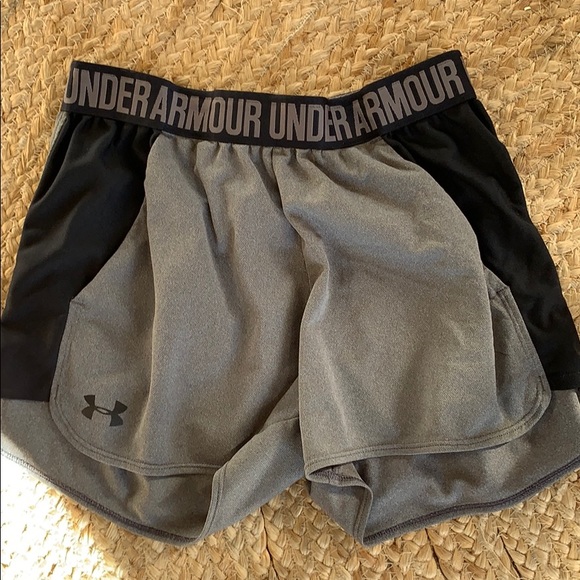 Under Armour Loose shorts Child small - Picture 1 of 3